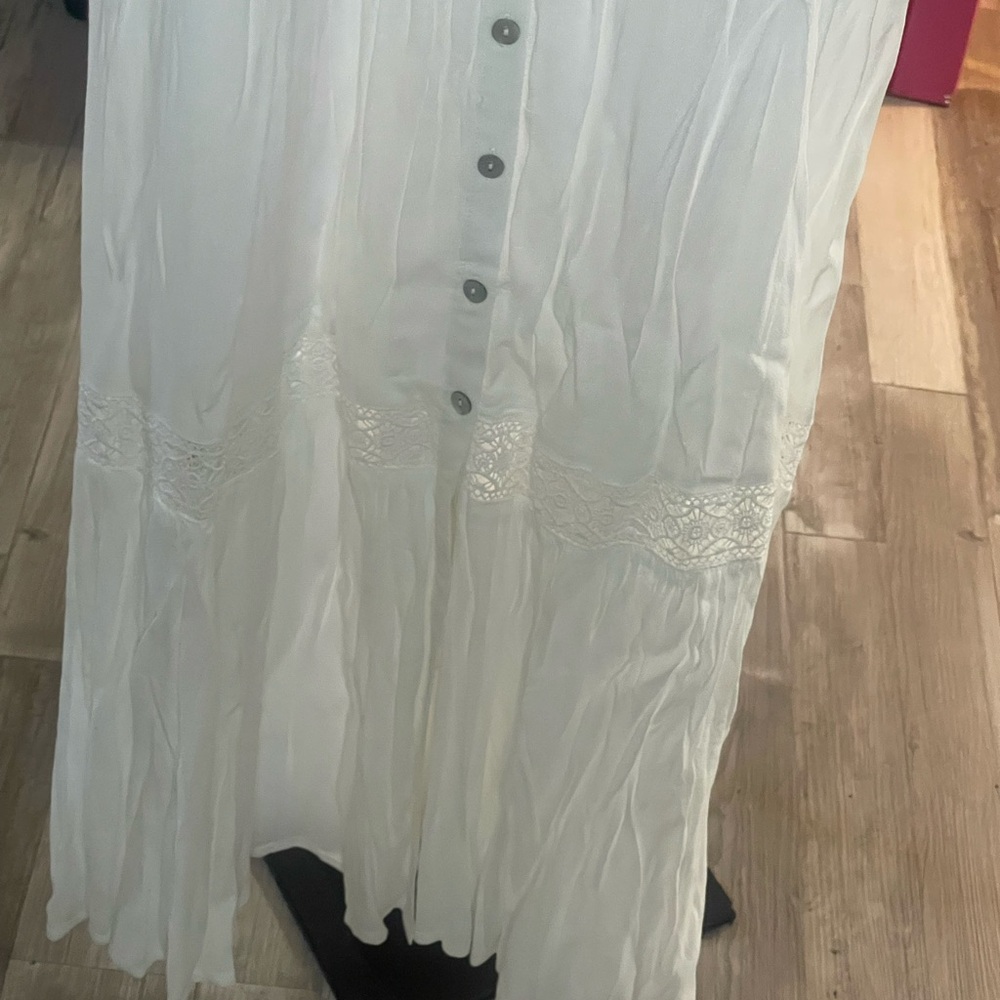 Forever 21 White Button-Front Chemise with Lace & Tie Detail. NWT. - Picture 9 of 12